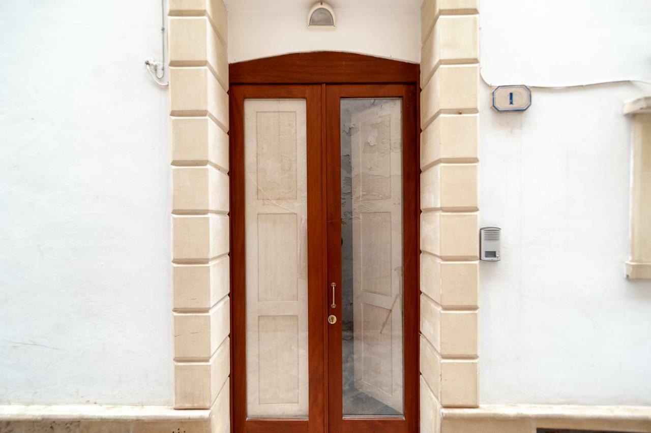 Suite Dei Baroni Lecce Exterior photo